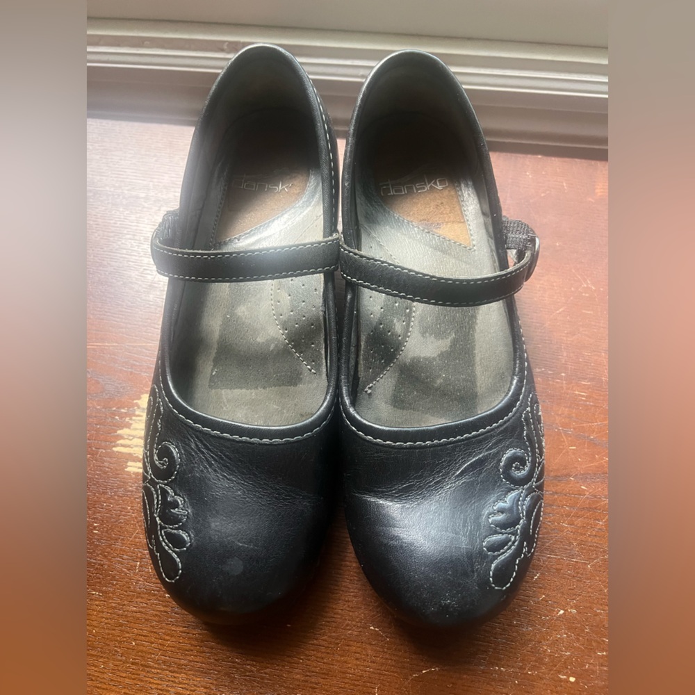 DANSKO Savannah Mary Jane Clogs Size 37 in good condition